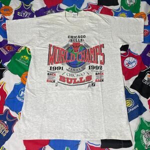 Vintage 1992 NBA Chicago Bulls 2 Peat Finals Basketball Tee